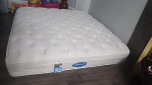 King mattresses for 100$