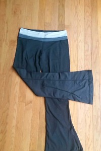 Lululemon Groove Pants - Size 8