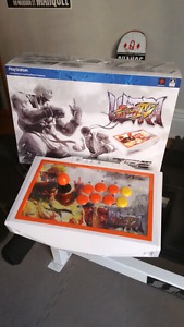 Madcatz Street Fighter IV fightstick controller PS4