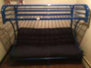 Metal bunk bed/ fouton