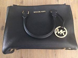 Michael Kors Designer Handbag - 160$