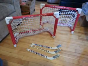 Mini floor hockey set