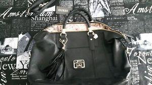 New with Tags Guess Purse, Never Used!