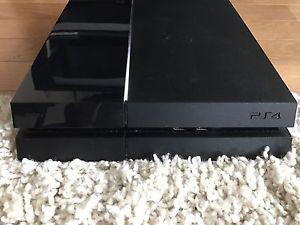 PS4 for sale + two great games + controller
