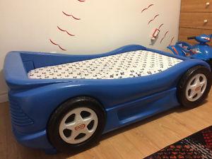 Race car bed with mattress