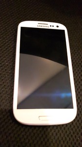 Samsung S3 unlocked (white)