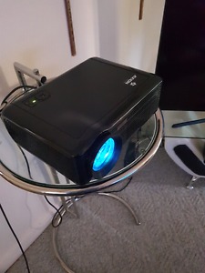Selling this AXION HD projector,
