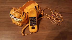 Vintage Garfield landmine telephone from the 80's