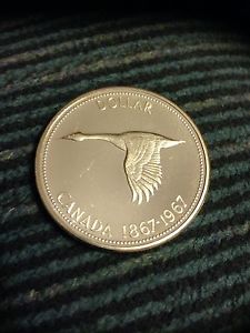 Wanted: (FOR SALE) CANADA GOOSE SILVER DOLLAR