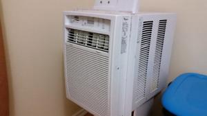 Whirlpool air conditioner with remote btu ACS088PW
