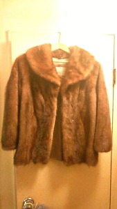 (100%) Real Fur Fashion Spring Jacket (Size Medium)