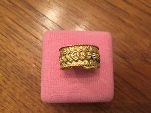 18K STAMPED ROMAN GOLD RING (FROM ROME)