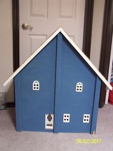 4 room/2 storey doll house