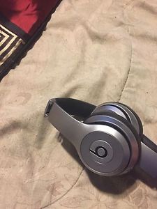 Beats solo 2 wireless mint condition $200