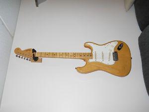 Fender japanese stratocaster