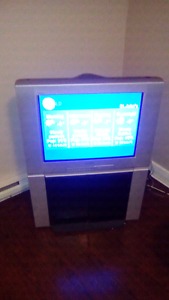 Free 32 inch sony Trinitron