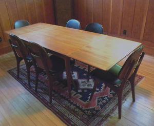 Gorgeous vintage teak dining table with six original chairs
