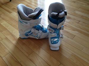 Kids Nordica ski boots size 21.5.