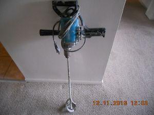 Makita -BR 6.3-Amp 1/2-Inch Mixing Spade Drill with Top