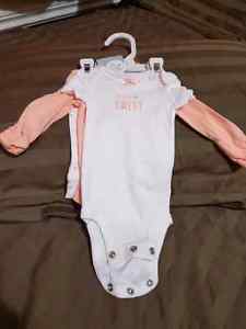 Newborn outfit 3 pcs almost new