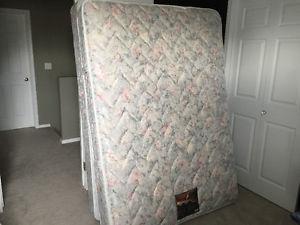 Queen mattress and Box Spring