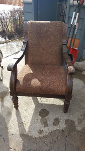 SOLID WOODEN FRAME SIDE CHAIR