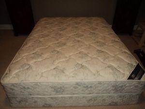 Serta queen sixe matress and boxspring with bed frame