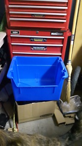 Two recycling container s 10$