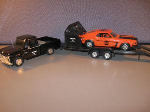 WIX  Ford F-100 Truck Bank & Orange Mustang Boss Car