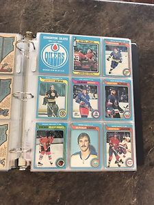  o-pee-Chee hockey card near set