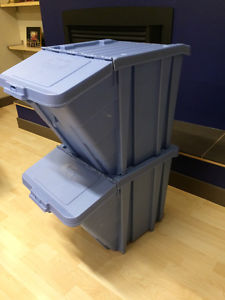 2 stackable bins