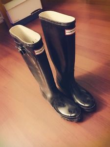 Brand New Hunters Boots (Black)