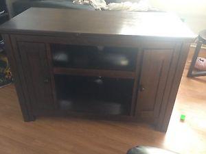 Brown TV / Entertainment Stand