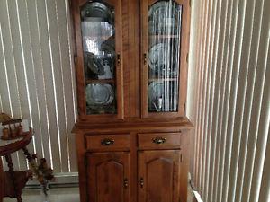 China Hutch/Cabinet for sale