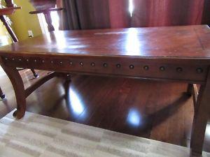 Coffee table with 2 Matching End Tables for quick sale