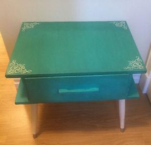 Cute teal chalk painted decorative table