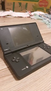 DSi with case and 6 games