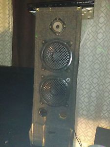 For sale...2 tower Speakers with receiver and 6 disc CD