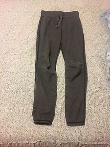 Girls Ivivva grey sweatpants (size 10)