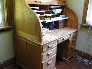 LARGE OAK OLD ROLL TOP DESK & up rite PiANO