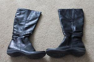 Ladies Brand New Black Hush Puppies Boots - Worn Once -