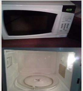 MICROWAVE GREAT CONDITION