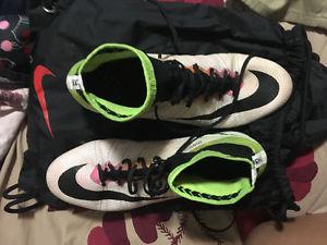 Mercurial Superfly 4 (Radiant Reveal)