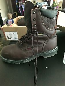 New Size 12 lined redwing work boots
