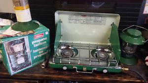 Nice coleman vintage stove and lamp.