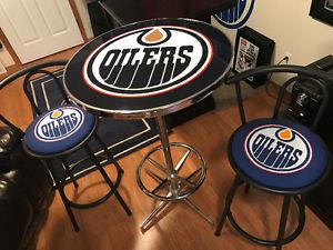 Oilers bar table and chairs