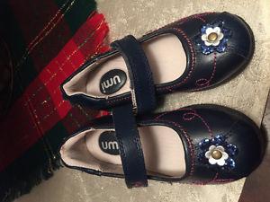 Reduced!!High quality girls Umi shoes sz 8