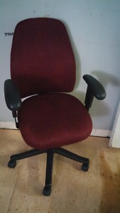 Selling computer chairs
