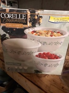 Set of 3 Corelle Bowls