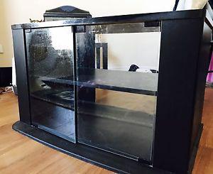 TV TABLE -